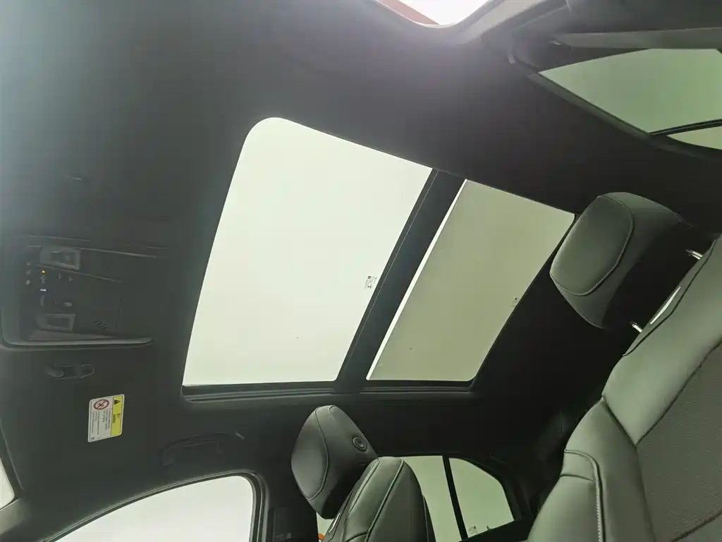Cadillac XT4 2021 28T FWD Technology Edition фото 14