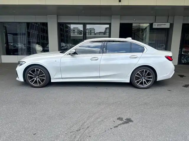 BMW 3 Series 2020 320Li M Sport Package — фото 3