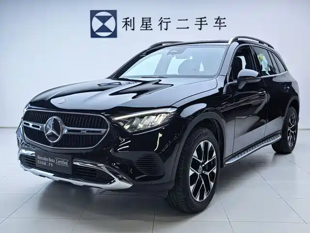 MERCEDES-BENZ GLC 2026