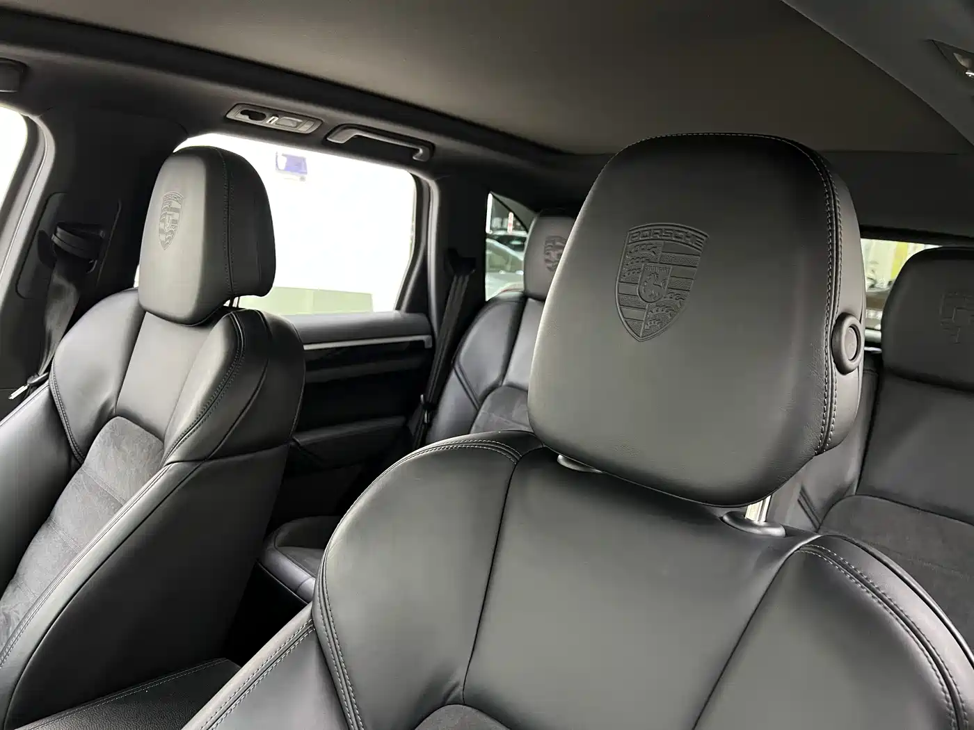 Porsche Cayenne 2016 Cayenne Platinum Edition 3.0T фото 14