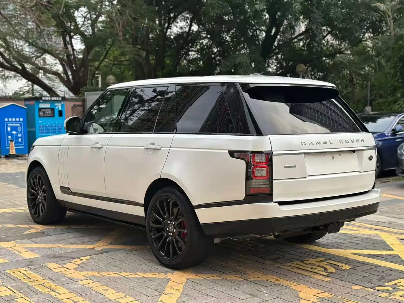 Land Rover Range Rover 2013 5.0 SC V8 AB Ultimate Genesis Edition фото 9