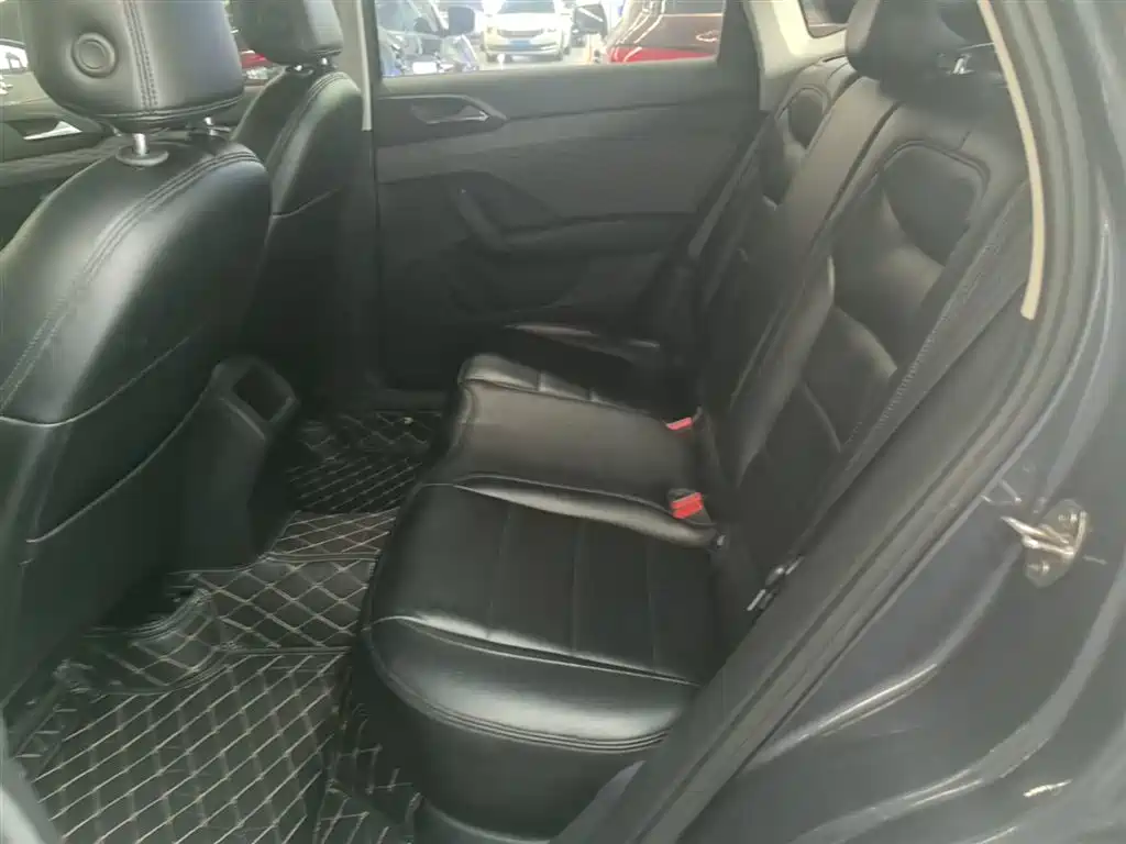 VOLKSWAGEN TUYUE
