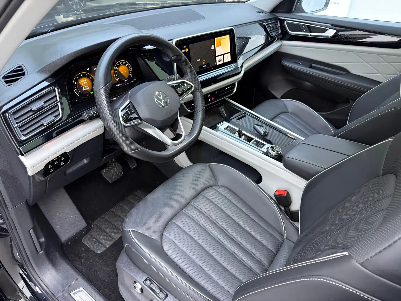 Volkswagen Teramont 2023 380TSI AWD Premium Luxury Edition фото 12