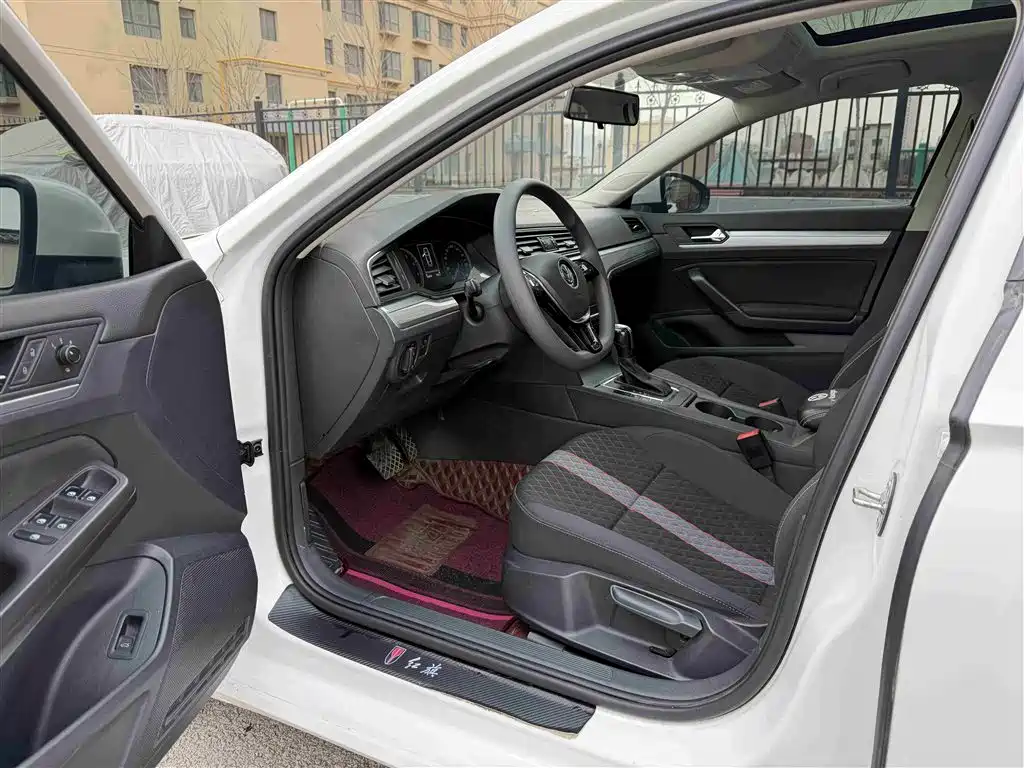 Volkswagen Lamando 2021 230TSI DSG Fashion Edition фото 5