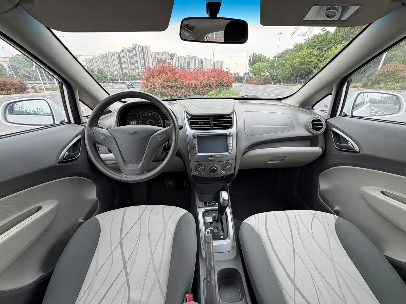 Chevrolet Sail 2013 Sedan 1.4L AMT Premium Edition фото 9