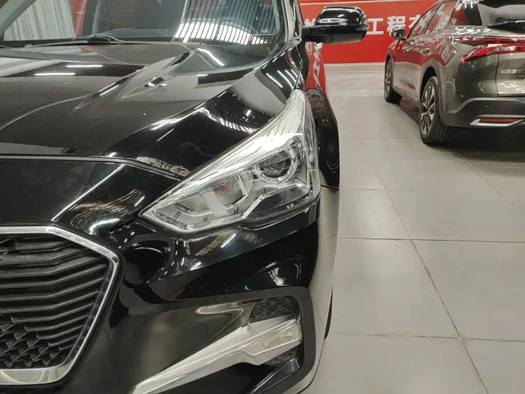 Haval M6 2017 2017 1.5T Automatic 2WD Elite