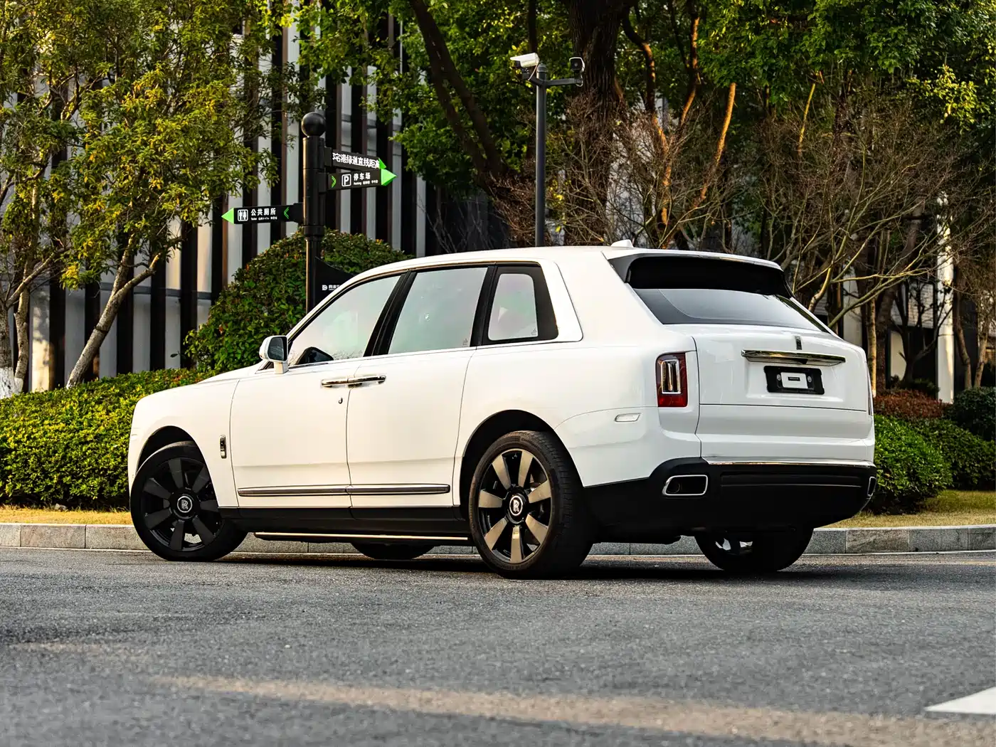 ROLLS-ROYCE CULLINAN