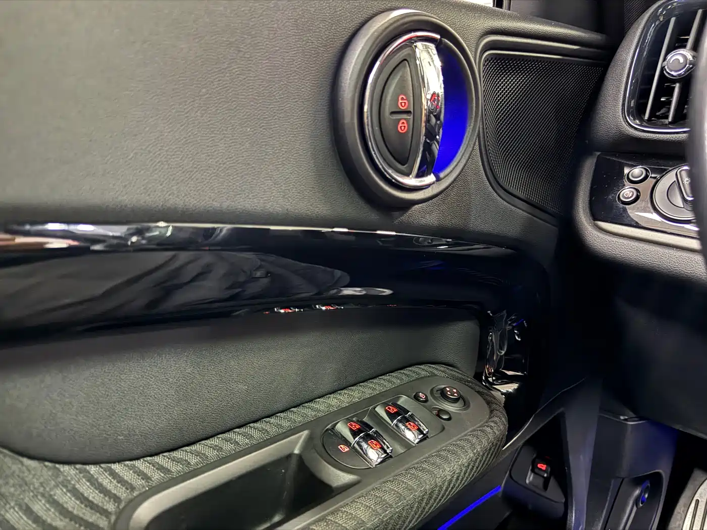 MINI JCW COUNTRYMAN 2018 2.0T JOHN COOPER WORKS фото 9
