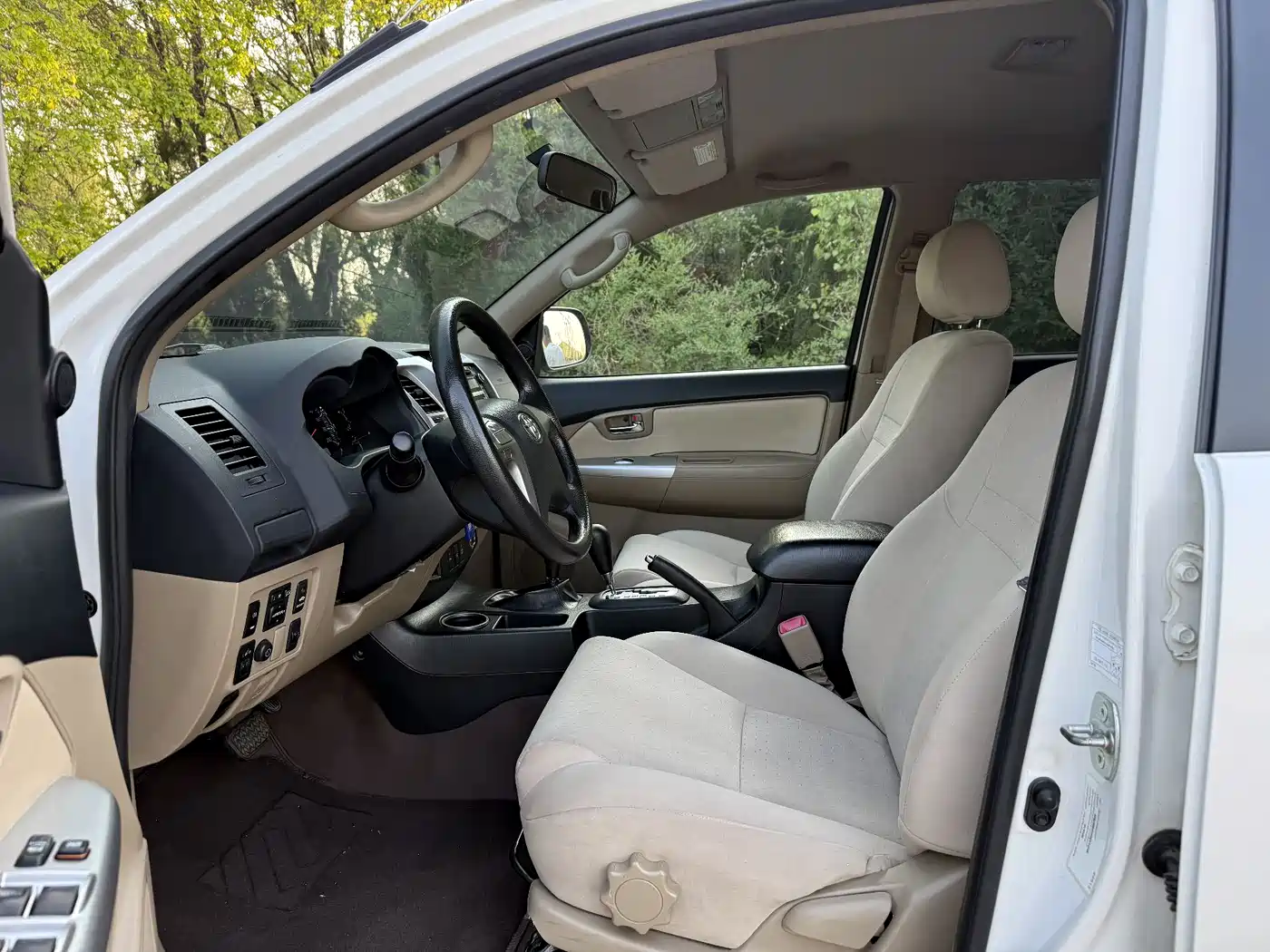 Toyota Fortuner 2016 2.7L Middle East Edition фото 9