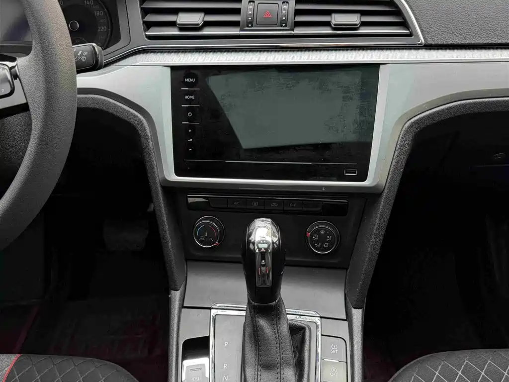 Volkswagen Lamando 2021 230TSI DSG Fashion Edition фото 11