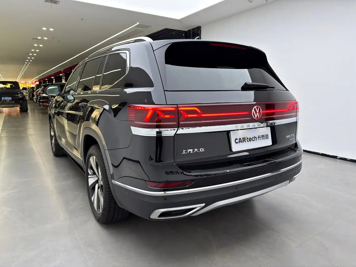 Volkswagen Teramont 2023 380TSI AWD Premium Luxury Edition фото 4