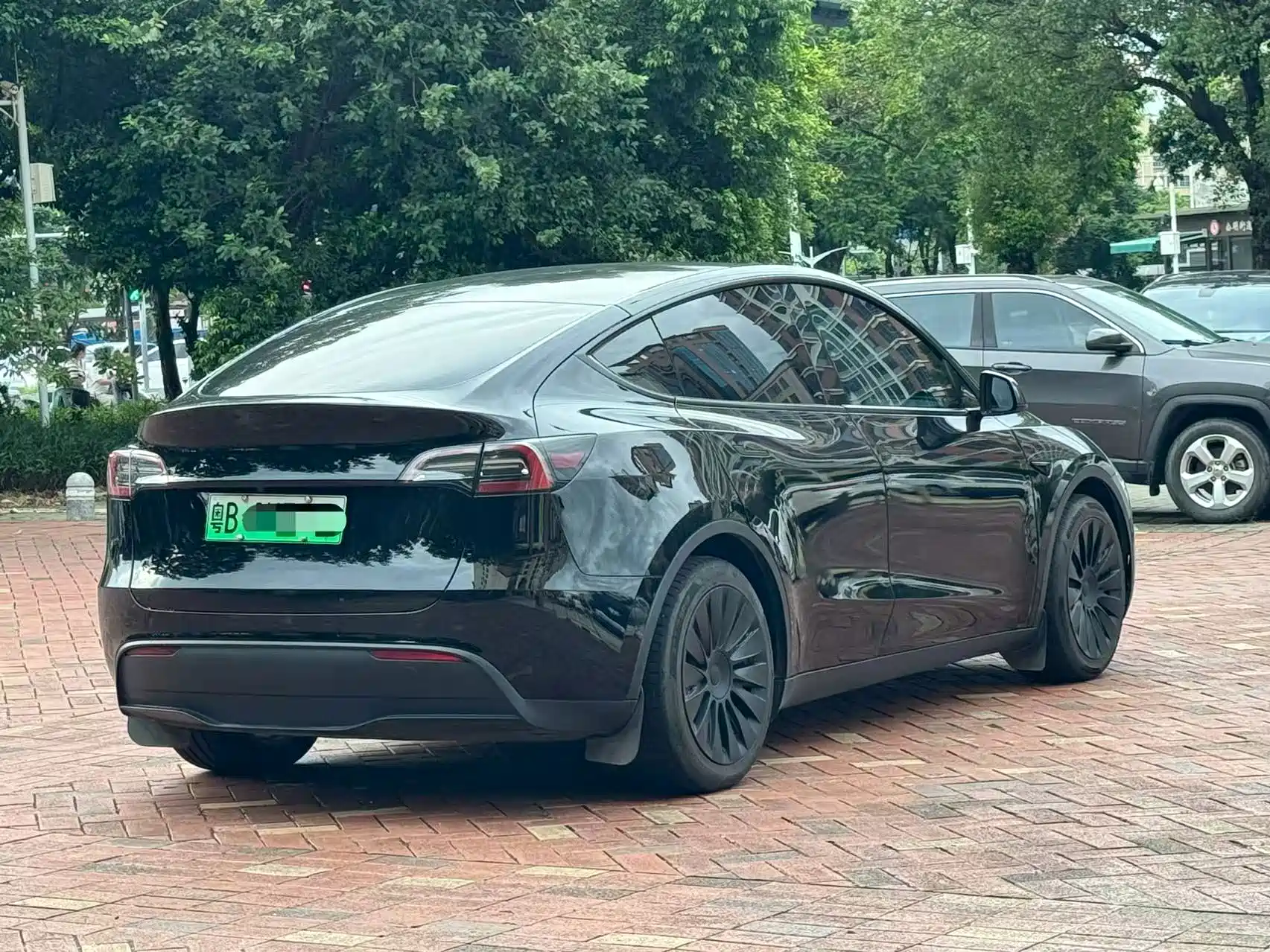 Фото 9 - Tesla Model Y