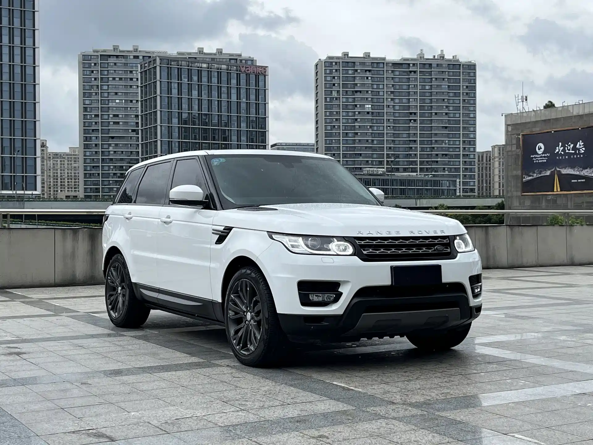 Фото 3 - Land Rover Range Rover Sport