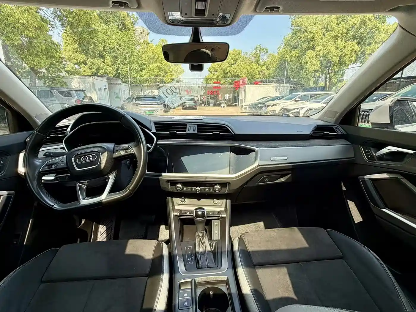 Audi Q3 2022 35 TFSI Fashion Elegance фото 4