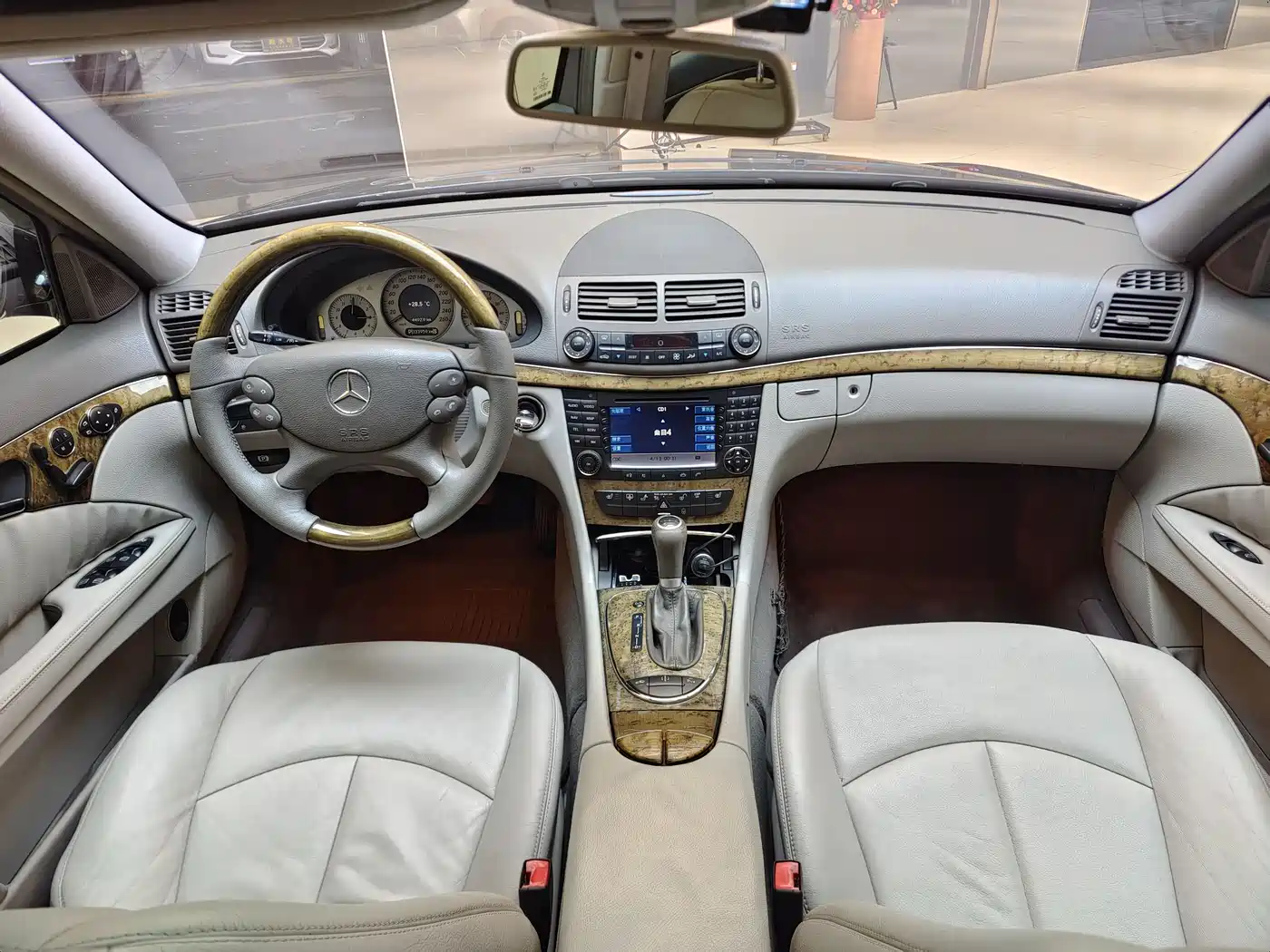 Mercedes-Benz E-Class 2007 E 350 Fashion фото 12