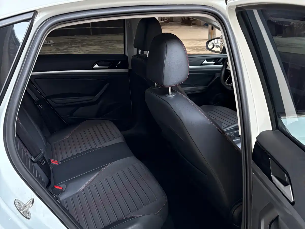 Volkswagen Lavida 2023 280TSI DSG Starlight Comfort Edition фото 11