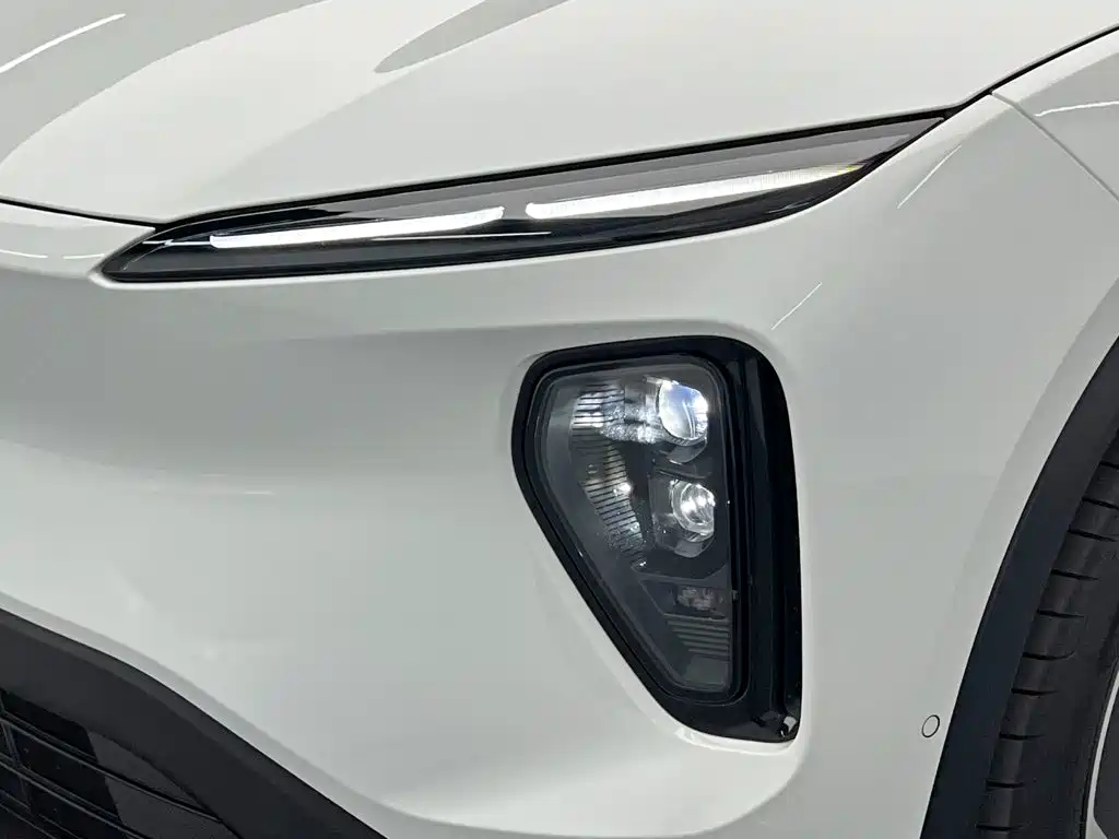 Фото 9 - NIO ES6