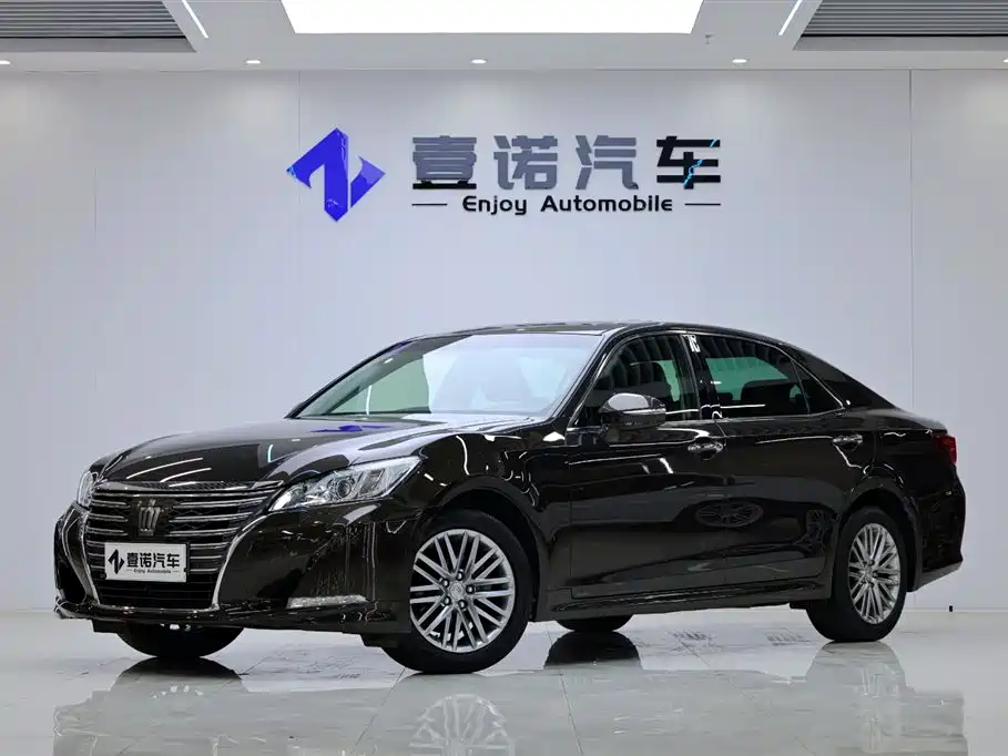 Toyota Crown 2017 2.0T Sport Edition