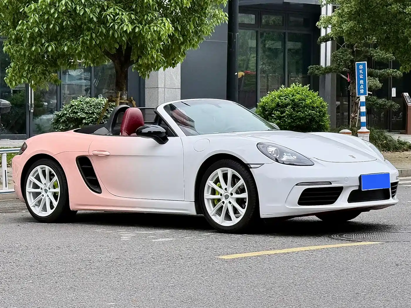 Porsche 718 2018 Boxster 2.0T фото 3