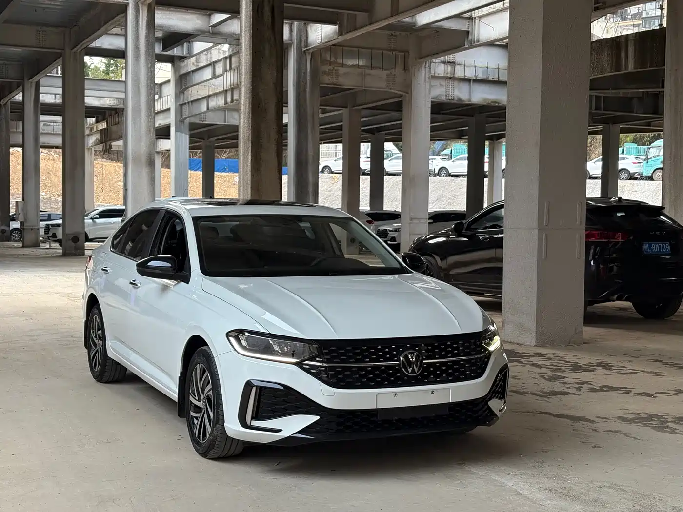 Volkswagen Lavida 2023 280TSI DSG Starlight Comfort Edition фото 3