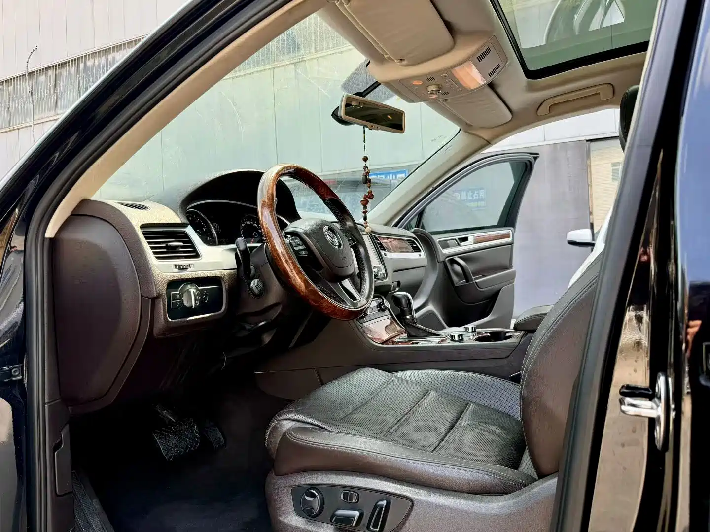 Фото 5 - Volkswagen Touareg