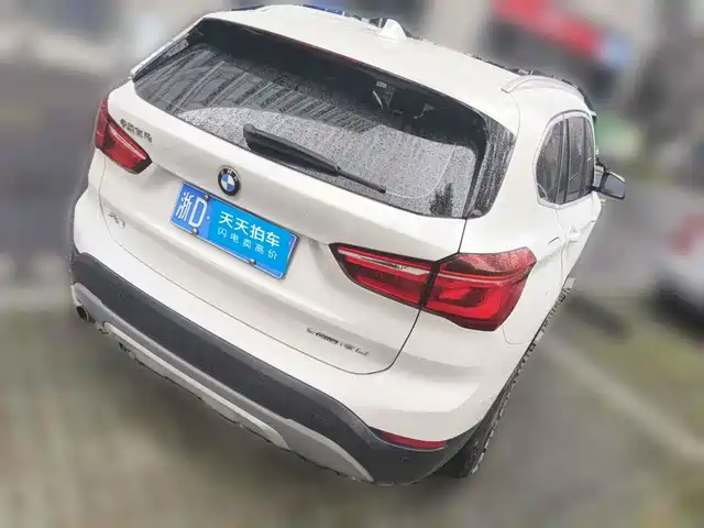 BMW X1 2019 sDrive18Li Premium Model — фото 2
