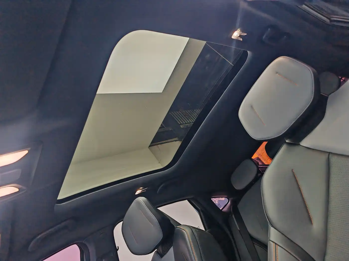 Changan UNI-V 2022 2022 1.5T Smart Pilot Edition