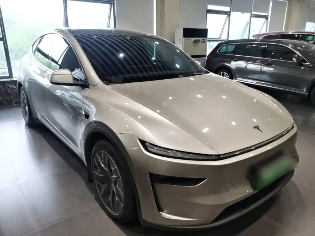 Tesla Model Y L 2025 2025 Facelift Long Range AWD