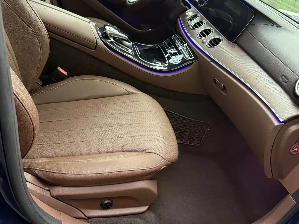 Mercedes-Benz E-Class 2017 E 300 L Luxury фото 7