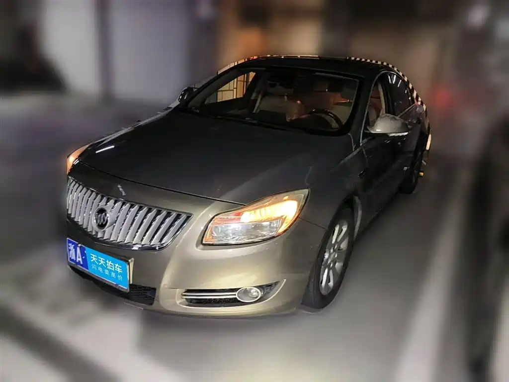 Photo 1 - Buick Regal