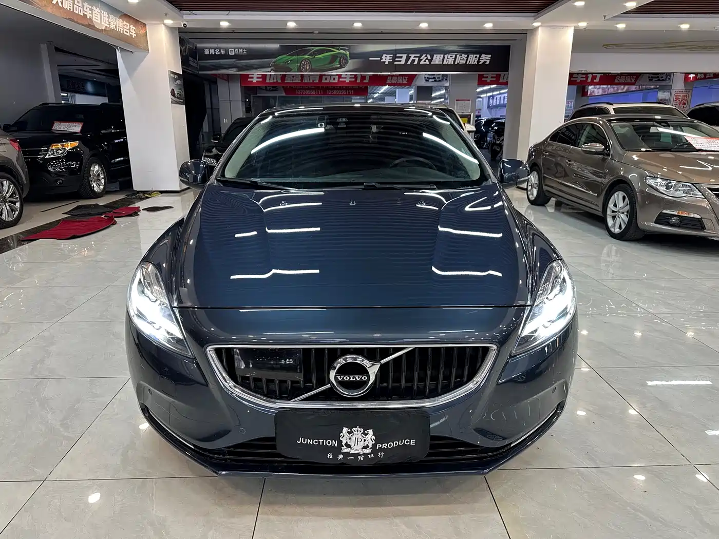 VOLVO V40
