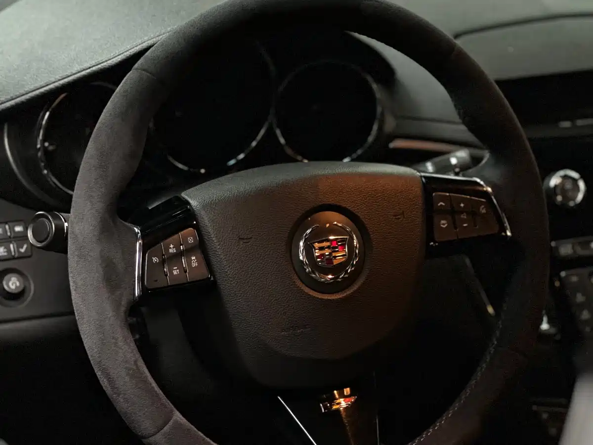 Cadillac CTS (Import) 2012 6.2L CTS-V COUPE фото 13