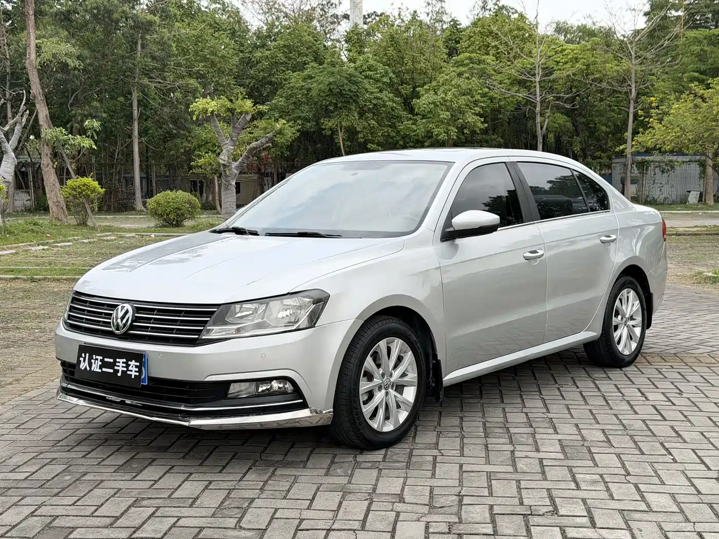 Volkswagen Lavida 2015 1.6L Automatic Comfort Edition