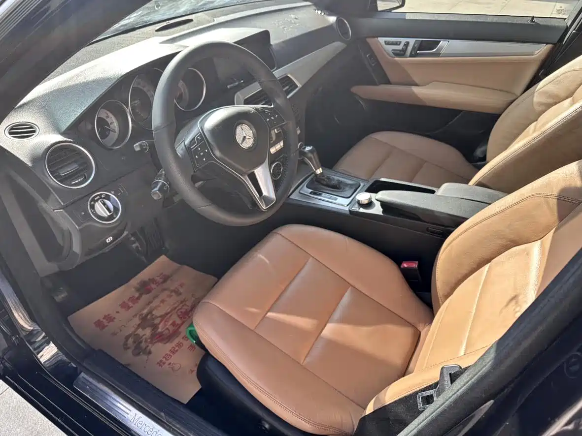 Mercedes-Benz C-Class (Import) 2011 C 200 Fashion Wagon Edition фото 7