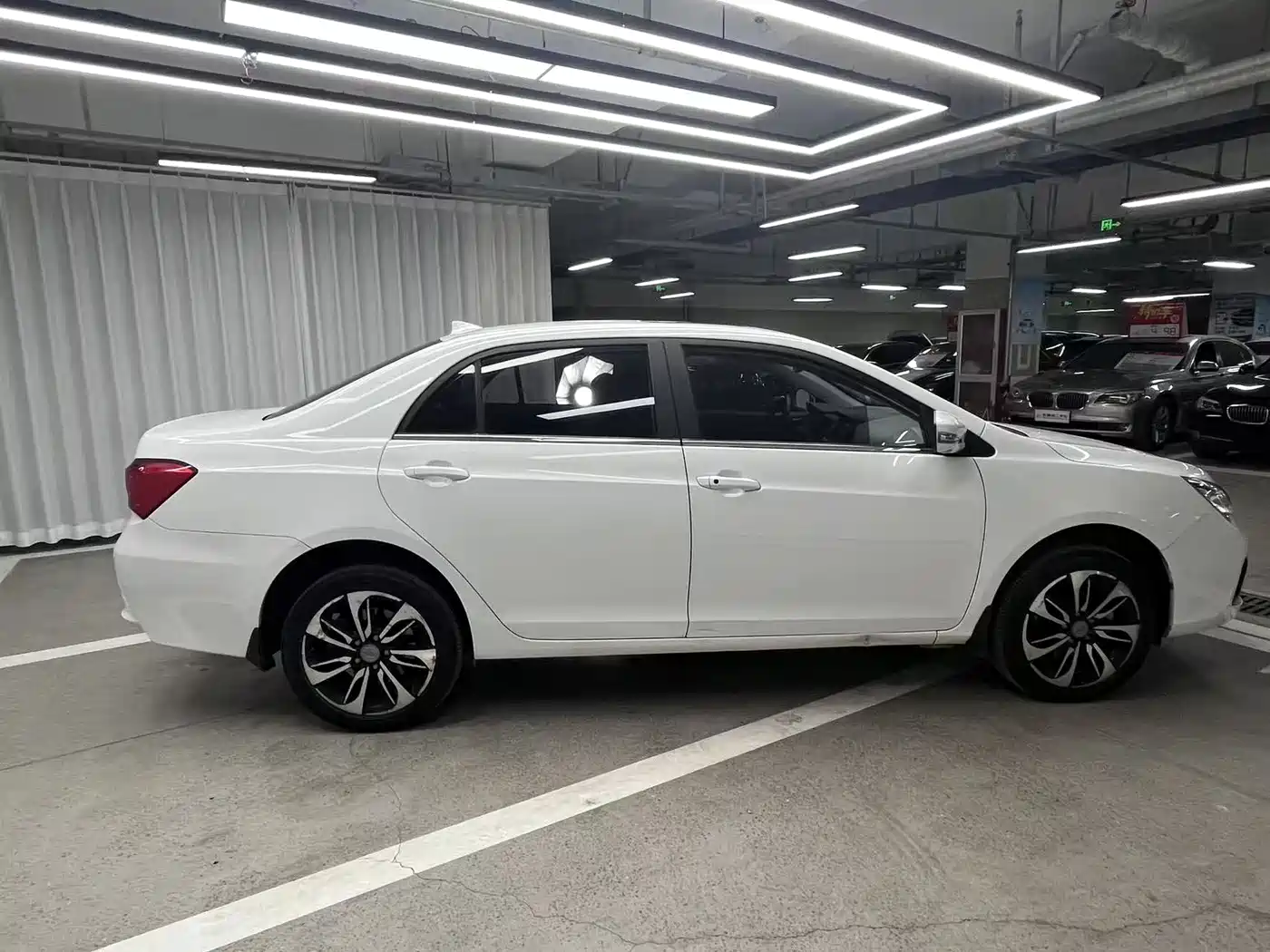 BYD Qin New Energy 2017 2016 Qin EV300 Premium