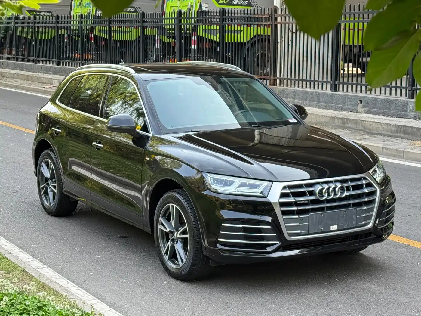Audi Q5L 2018 40 TFSI Prestige Fashion (China V) фото 2