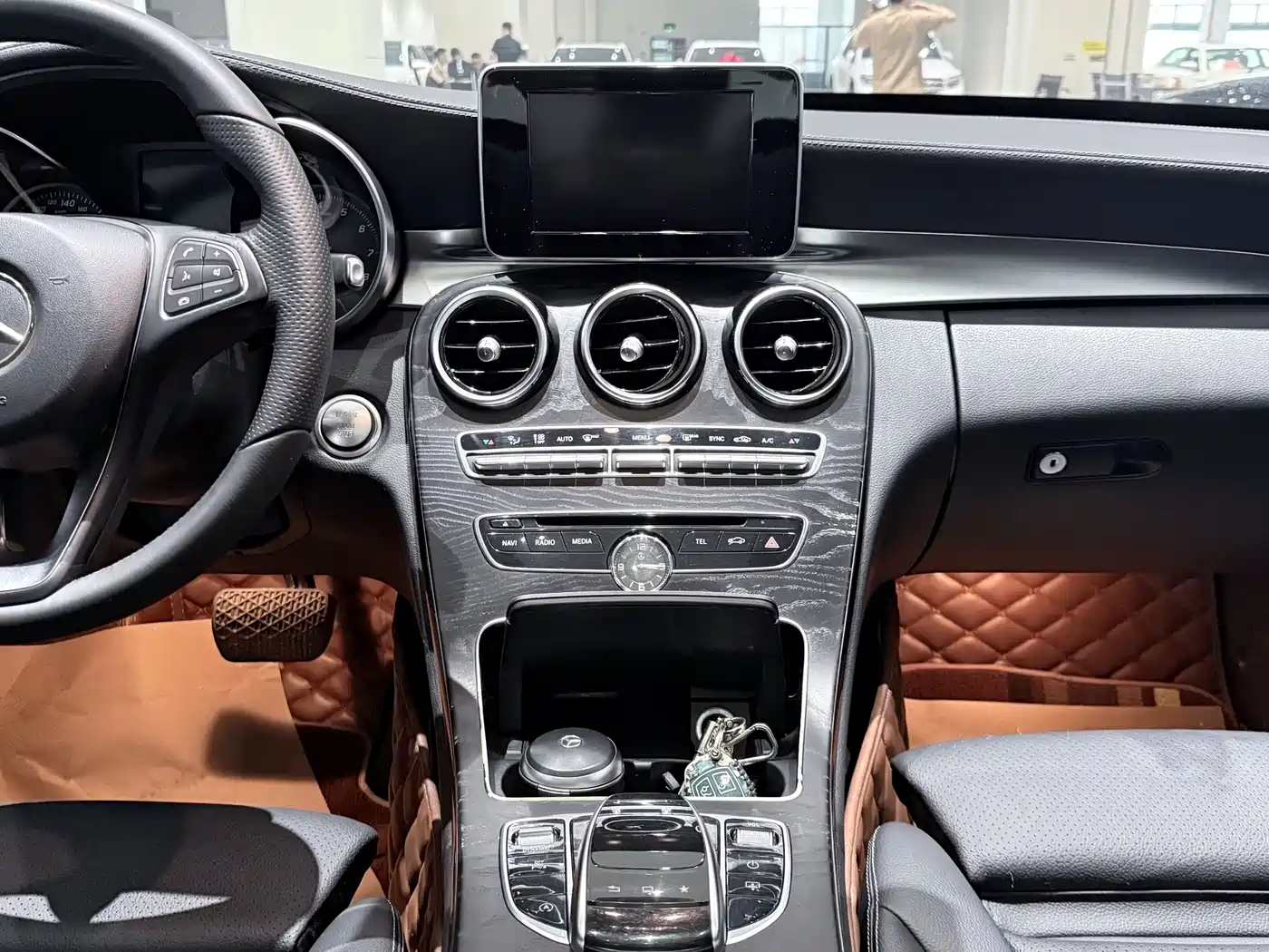 Mercedes-Benz C-Class 2015 C 200 L 4MATIC фото 10