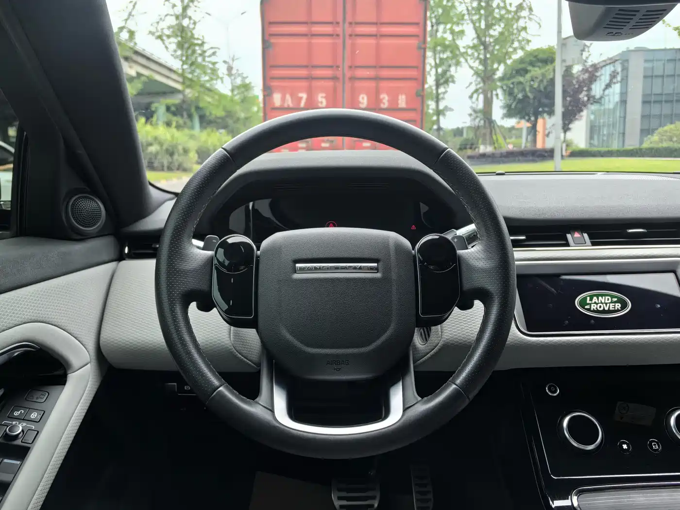 Land Rover Range Rover Evoque 2020 249PS Youth Edition фото 13