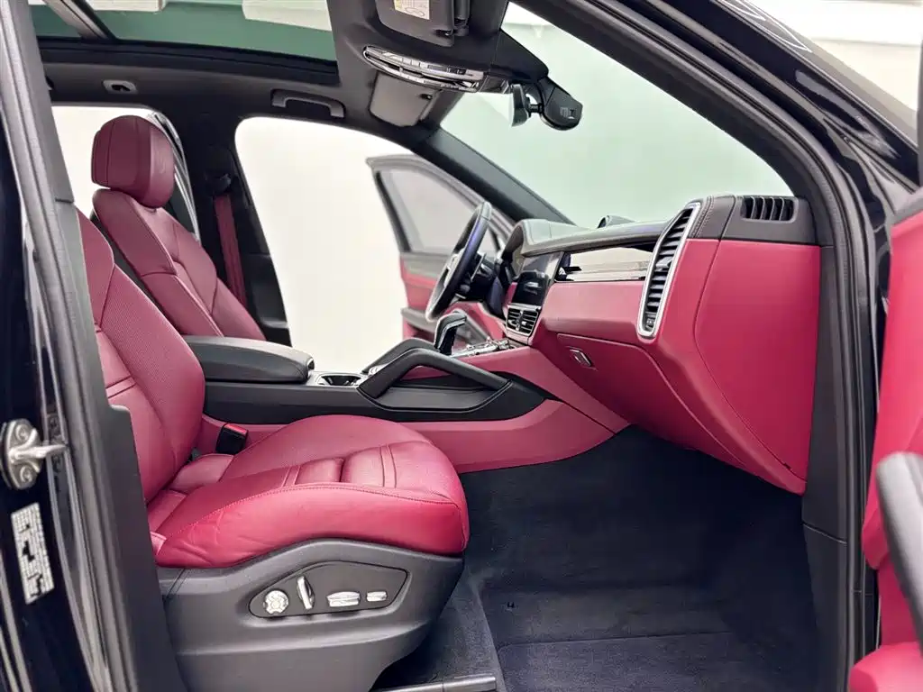 Porsche Cayenne 2019 Cayenne 3.0T фото 23