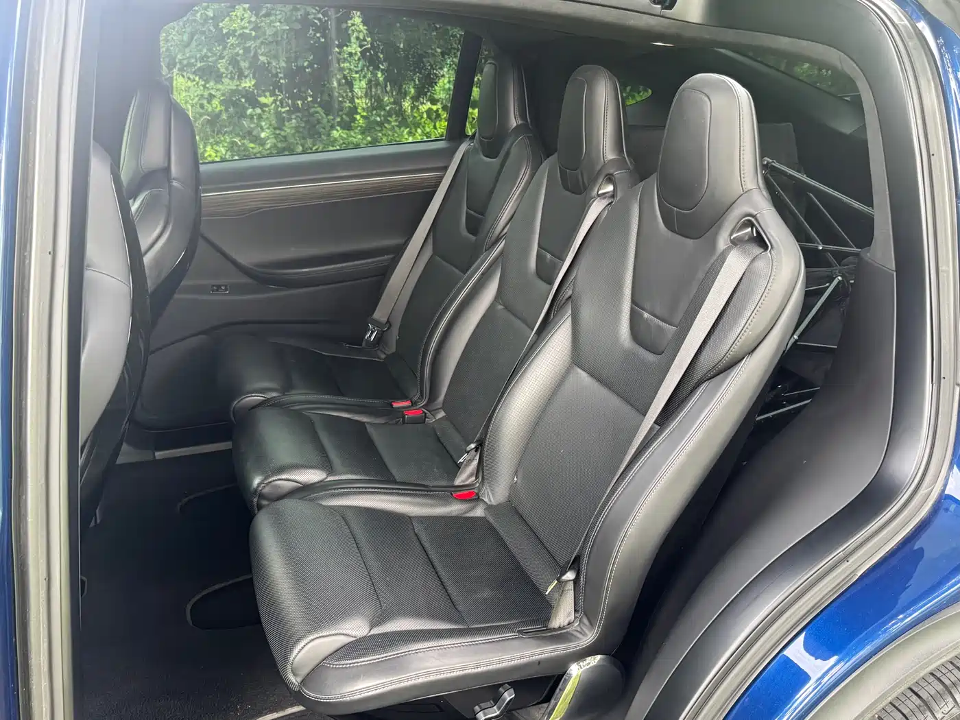TESLA MODEL X