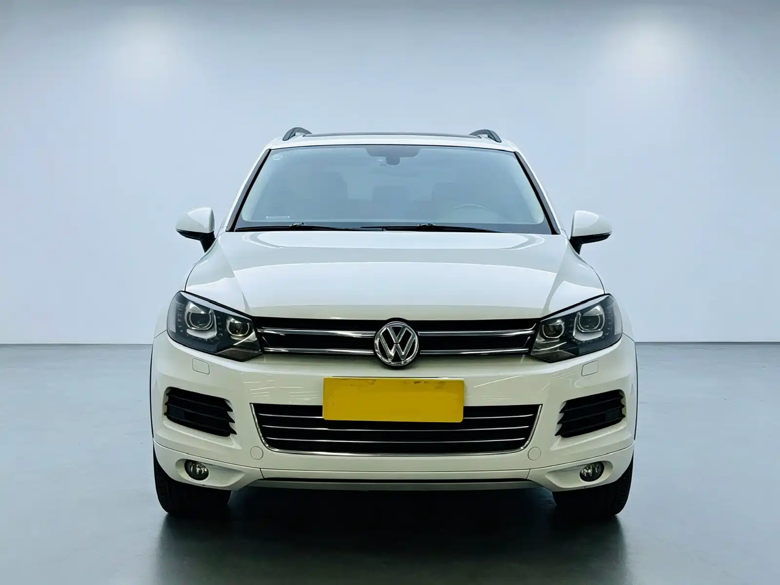 Фото 2 - Volkswagen Touareg