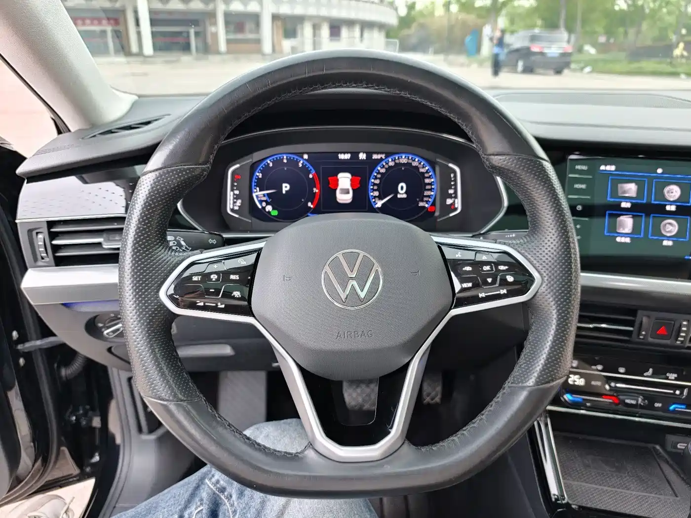 Volkswagen Passat 2022 380TSI Flagship Edition фото 18