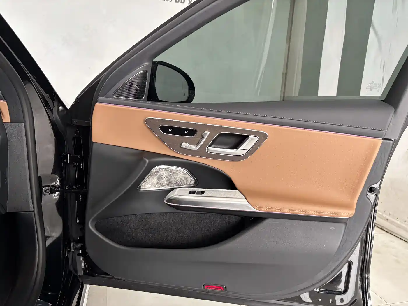 Mercedes-Benz E-Class 2026 E 300 L Luxury фото 24