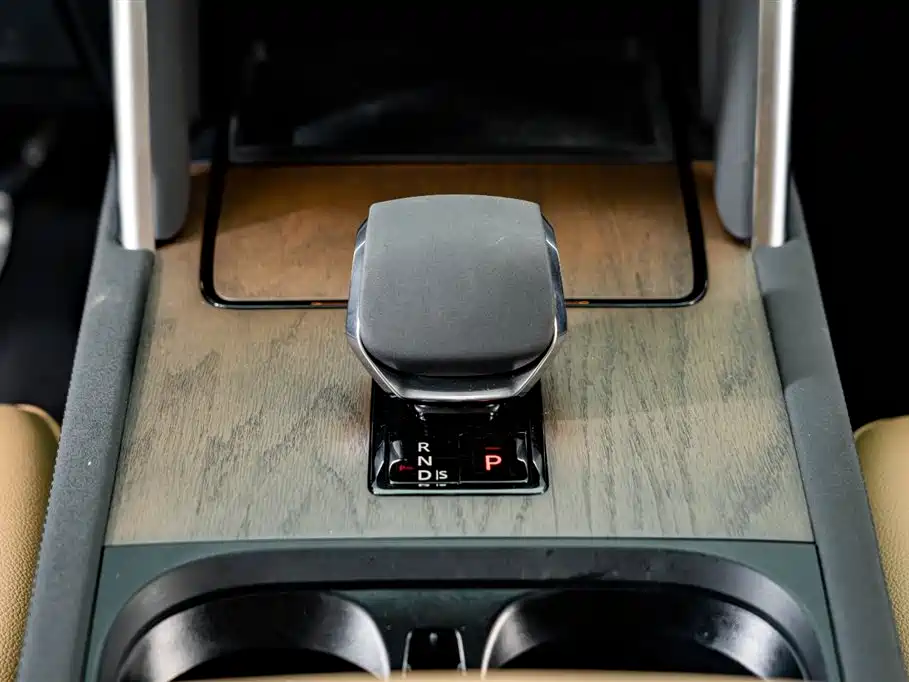 Land Rover Discovery Sport 2024 Performance Technology Edition фото 14