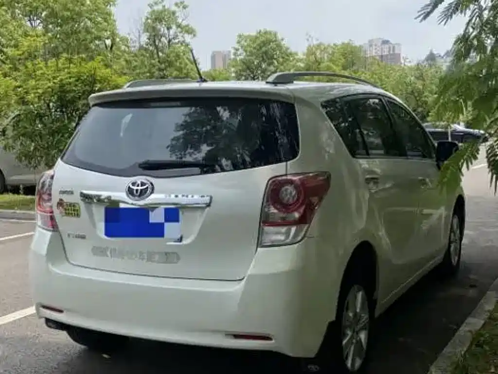 Toyota E'Z 2016 2015 180E CVT Crossover Edition
