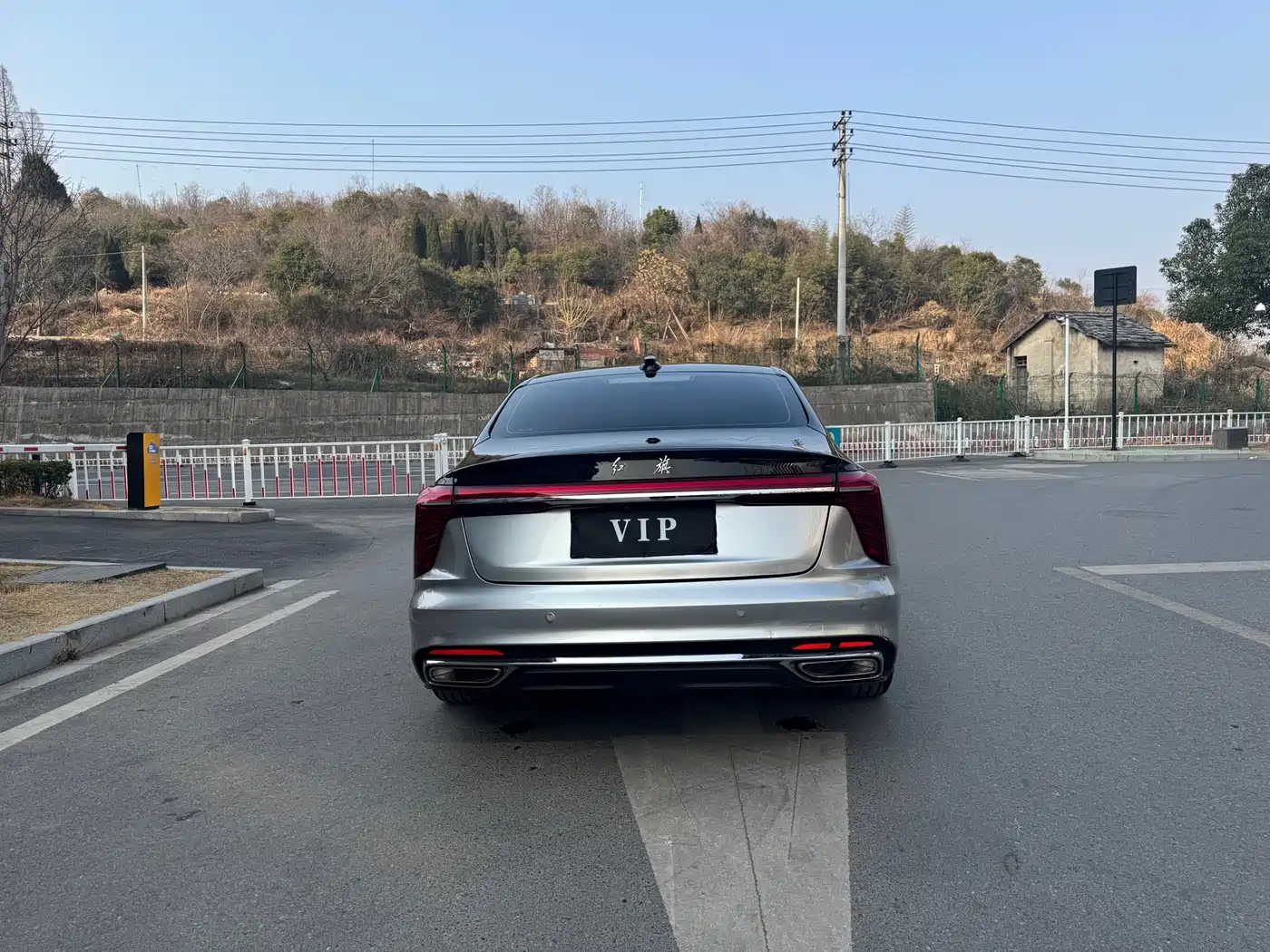Hongqi H5 2025 1.5T DCT Flag Rhythm 500,000 Units Memorial Edition фото 7