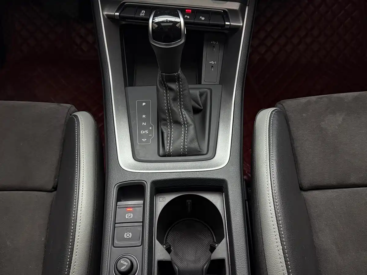 Audi Q3 2022 35 TFSI Progressive Dynamic фото 16