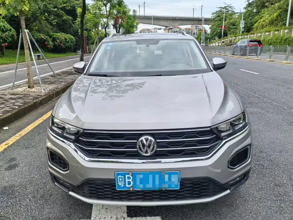 Фото 3 - Volkswagen T-ROC