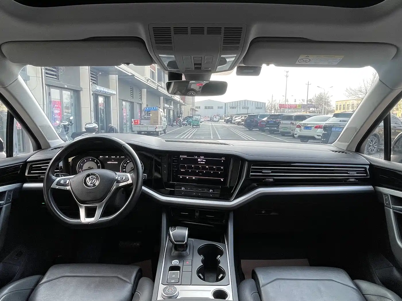Volkswagen Touareg 2019 2.0TSI Pilot Edition China VI фото 12