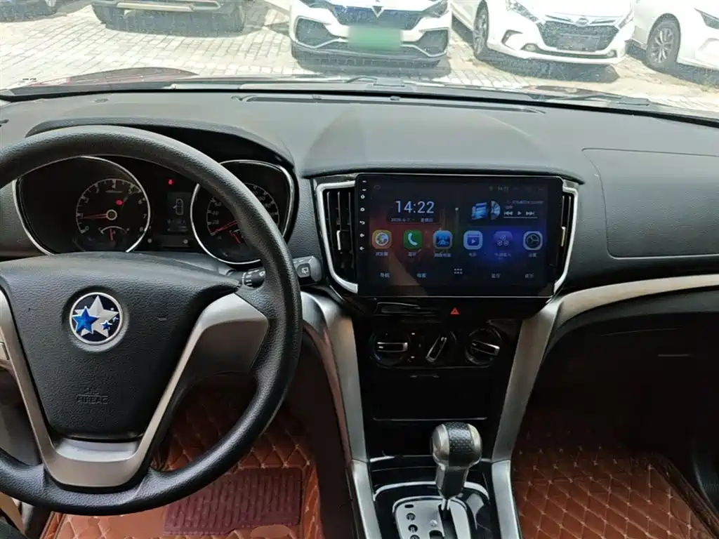 Venucia T70 2017 2016 2.0L CVT Rui Xing Edition